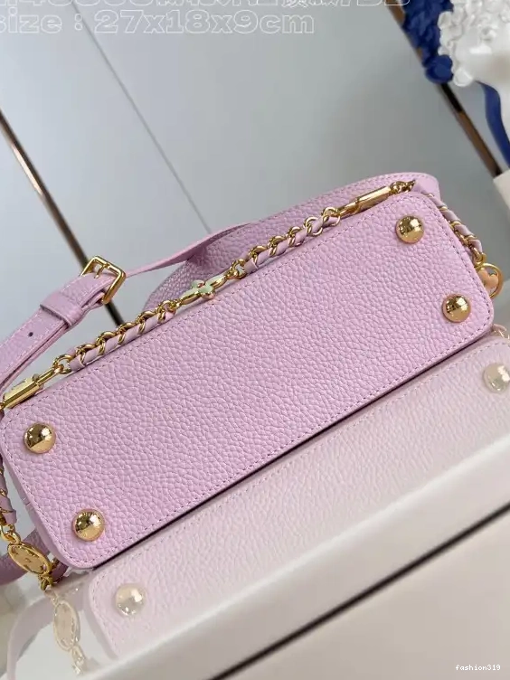 BB-27*18*9CM VUITTON LOUIS CAPUCINES 0427